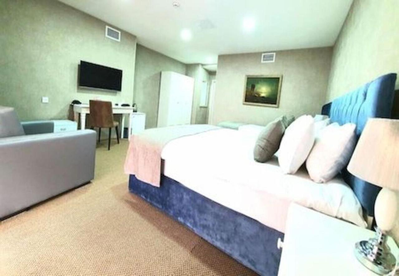 Address Hotel Баку Экстерьер фото
