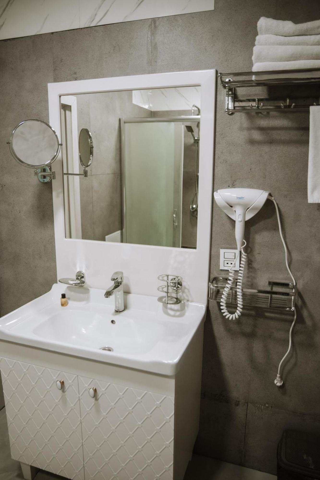 Address Hotel Баку Экстерьер фото